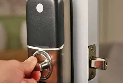 Affordable Locksmith Services Bristol, CT 860-261-9281 - locksmith-key-service-01